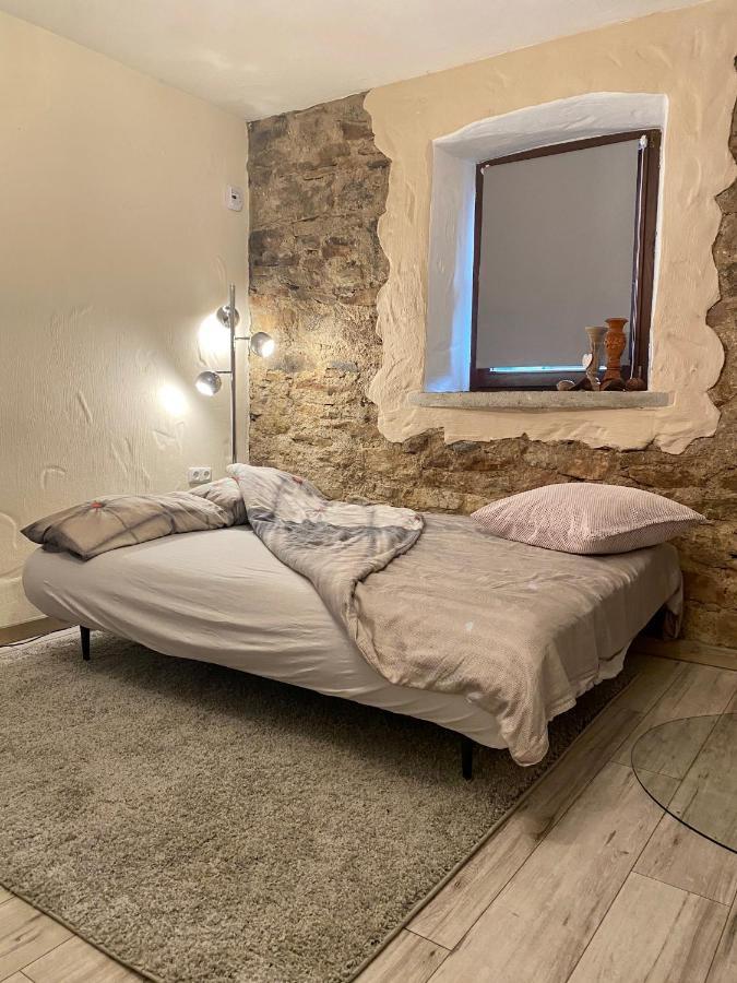Eifelstein, Apartment Mit Whirlpool Und Ofen Dahlem  Exterior foto